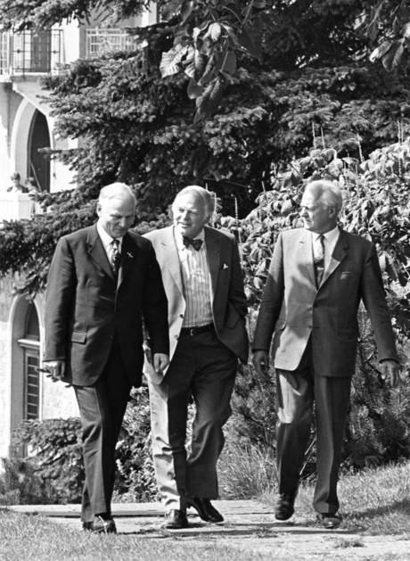 Willy Sauser,Adolf Scheu,Jakob Baechtold