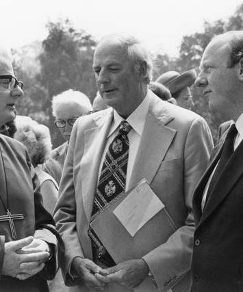 Rev. Victor Whitsey, Kim Beazley & Mr. Goodlad